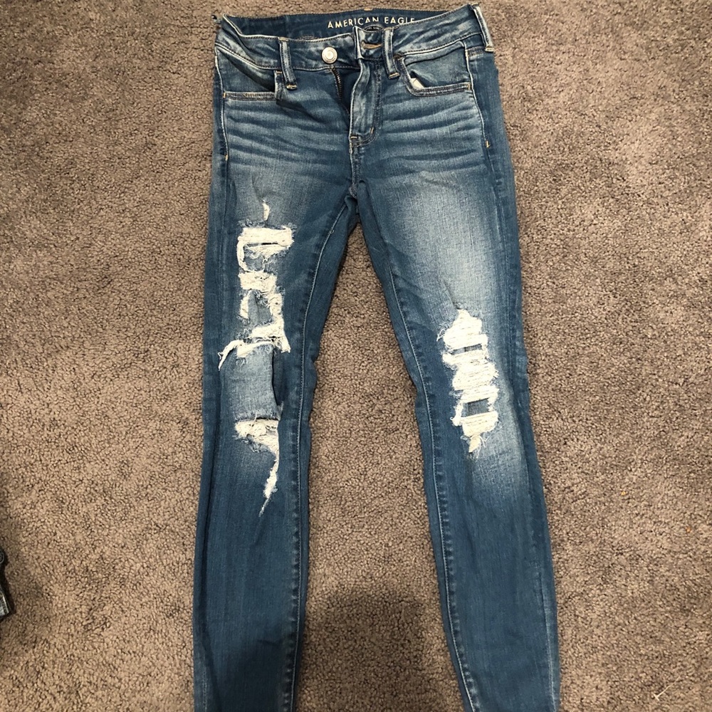 American eagle jeans size 2 SHORT
